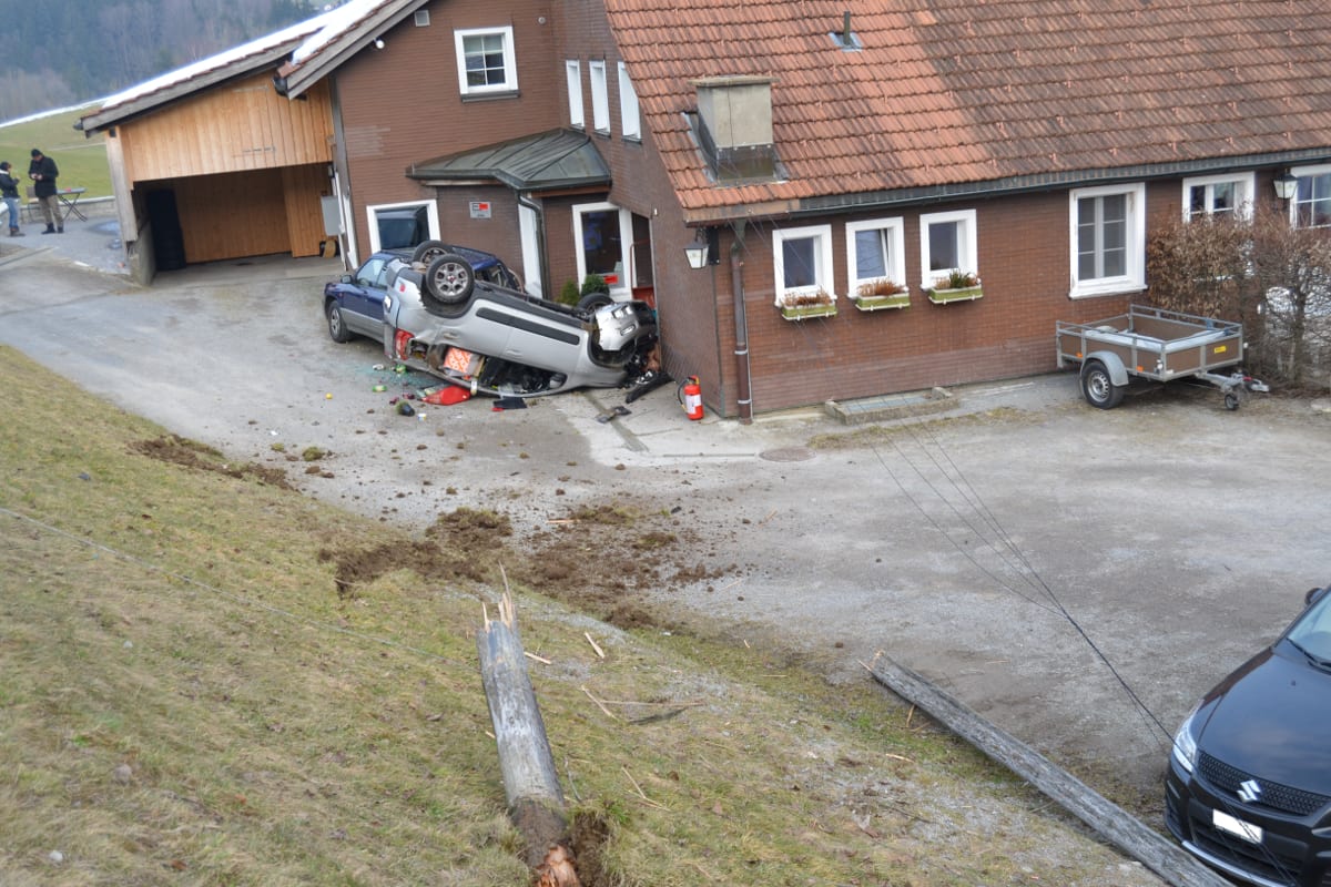 Verkehrsunfall mit einer verletzten Person in Stein