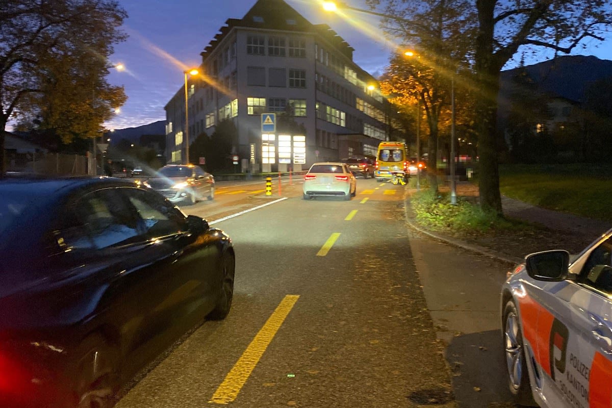 Solothurn - Motorradfahrer erfasst Fussgängerin frontal