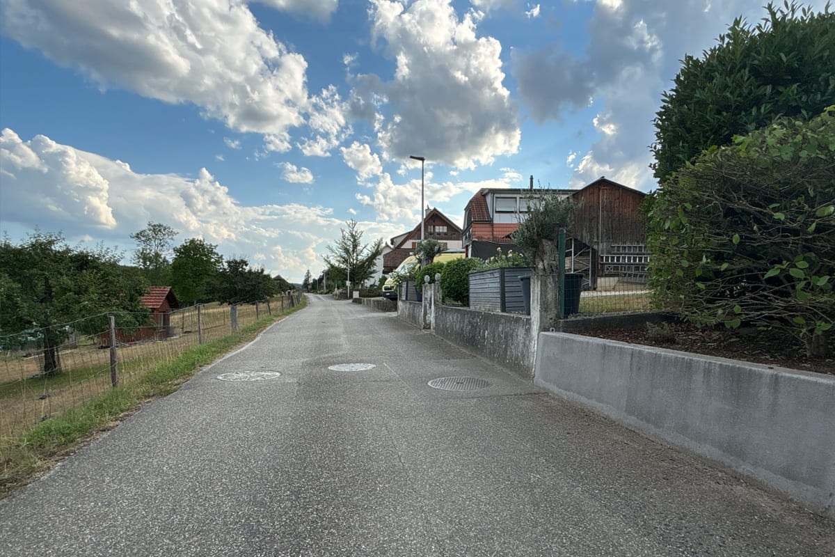 Wolfwil SO – Velofahrer (13) bei Unfall mit Auto verletzt