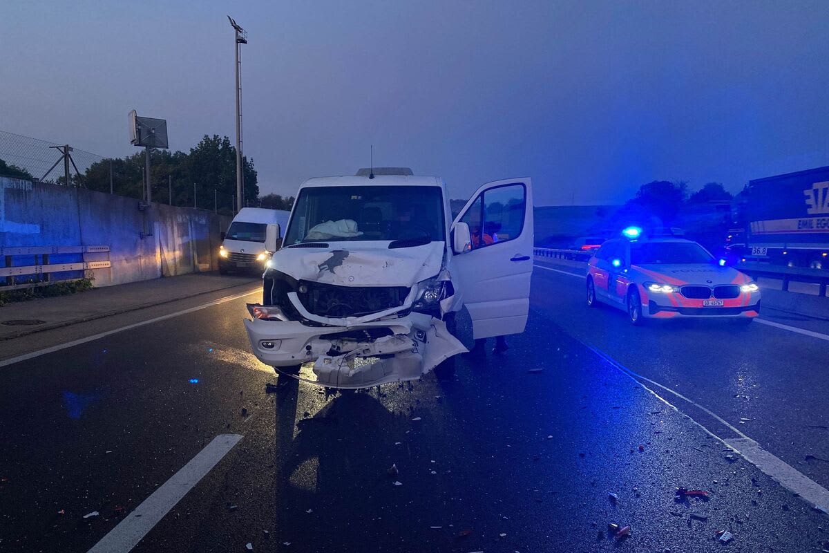 Autobahn A1/Wiedlisbach SO - Unfall auf dem Überholstreifen