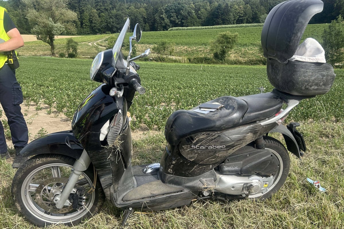 Ammerswil AG – Zeugen nach Sturz von Rollerfahrerin gesucht