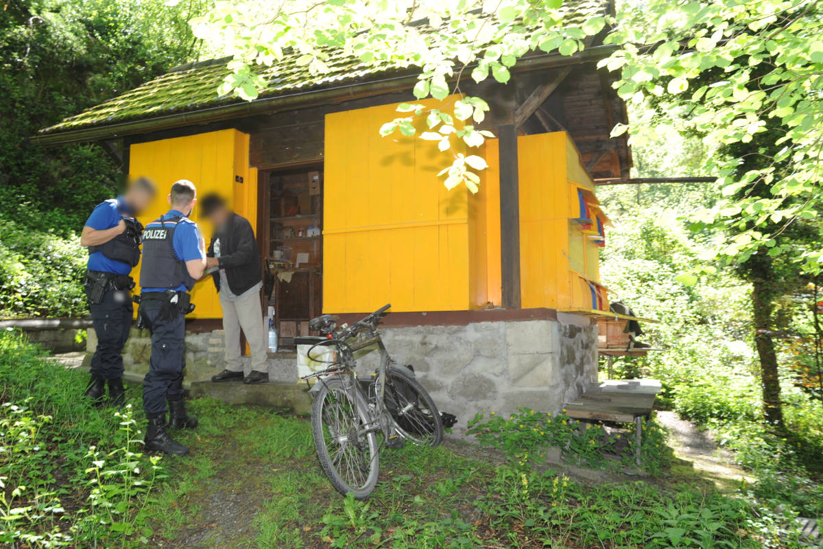 Erstfeld UR - Einbruchdiebstahl mit versuchter Brandstiftung