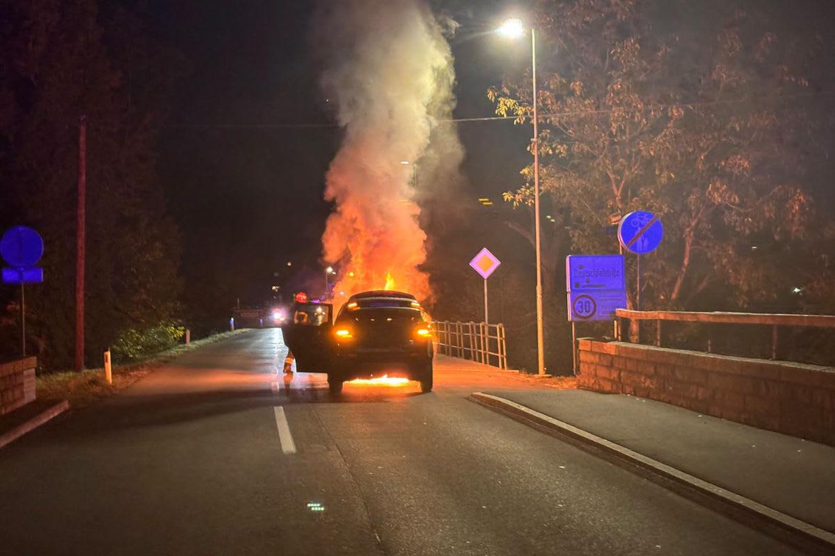 Deutschfeistritz – Pkw gerät während der Fahrt in Brand