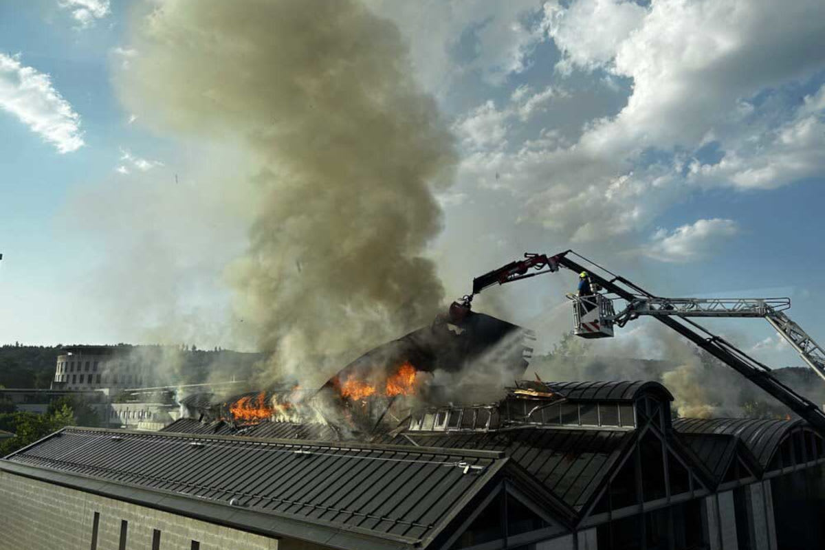 Dättwil AG – Turnhalle bei Brand schwer beschädigt