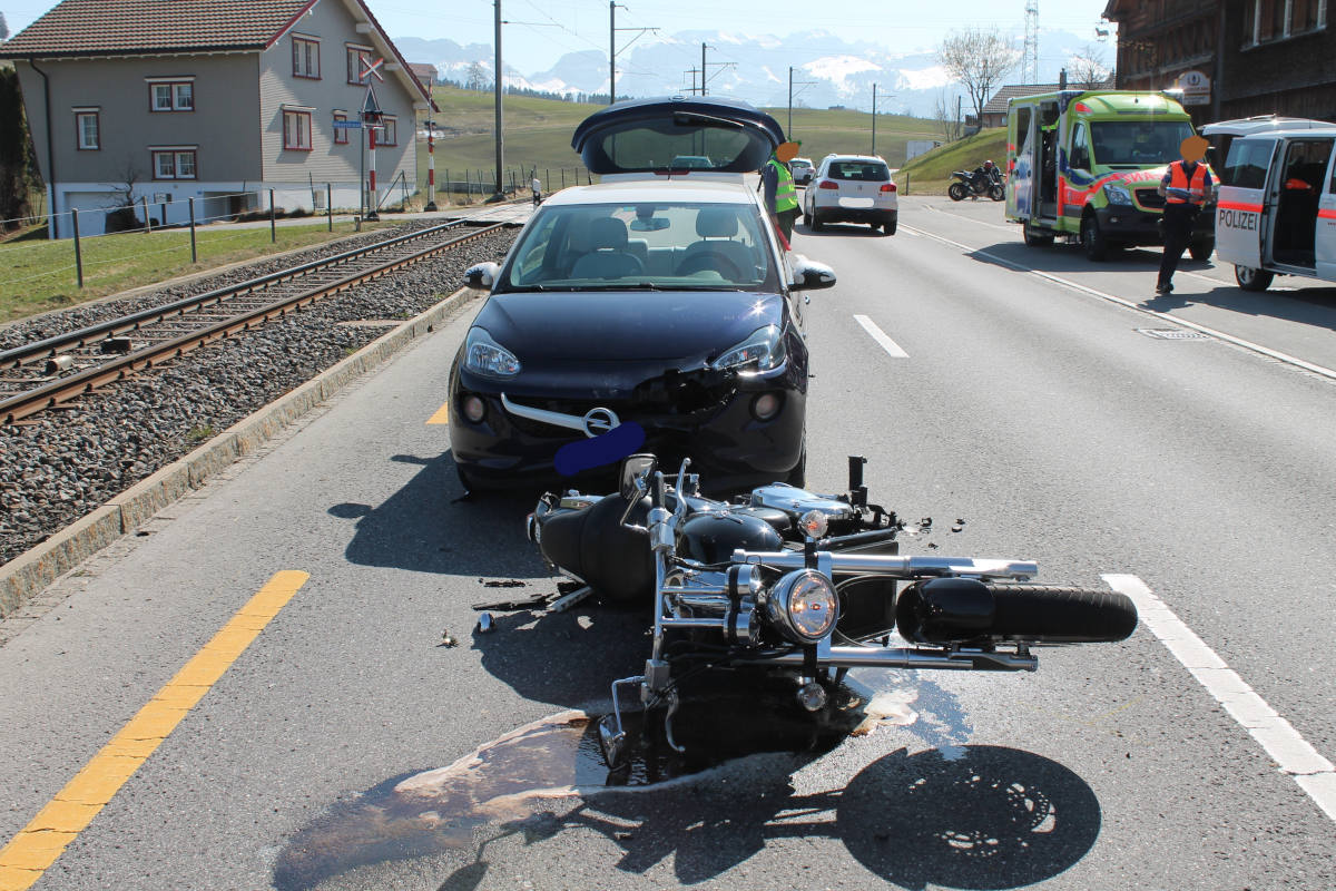 Meistersrüte AI - Auffahrunfall zwischen Auto und Motorrad