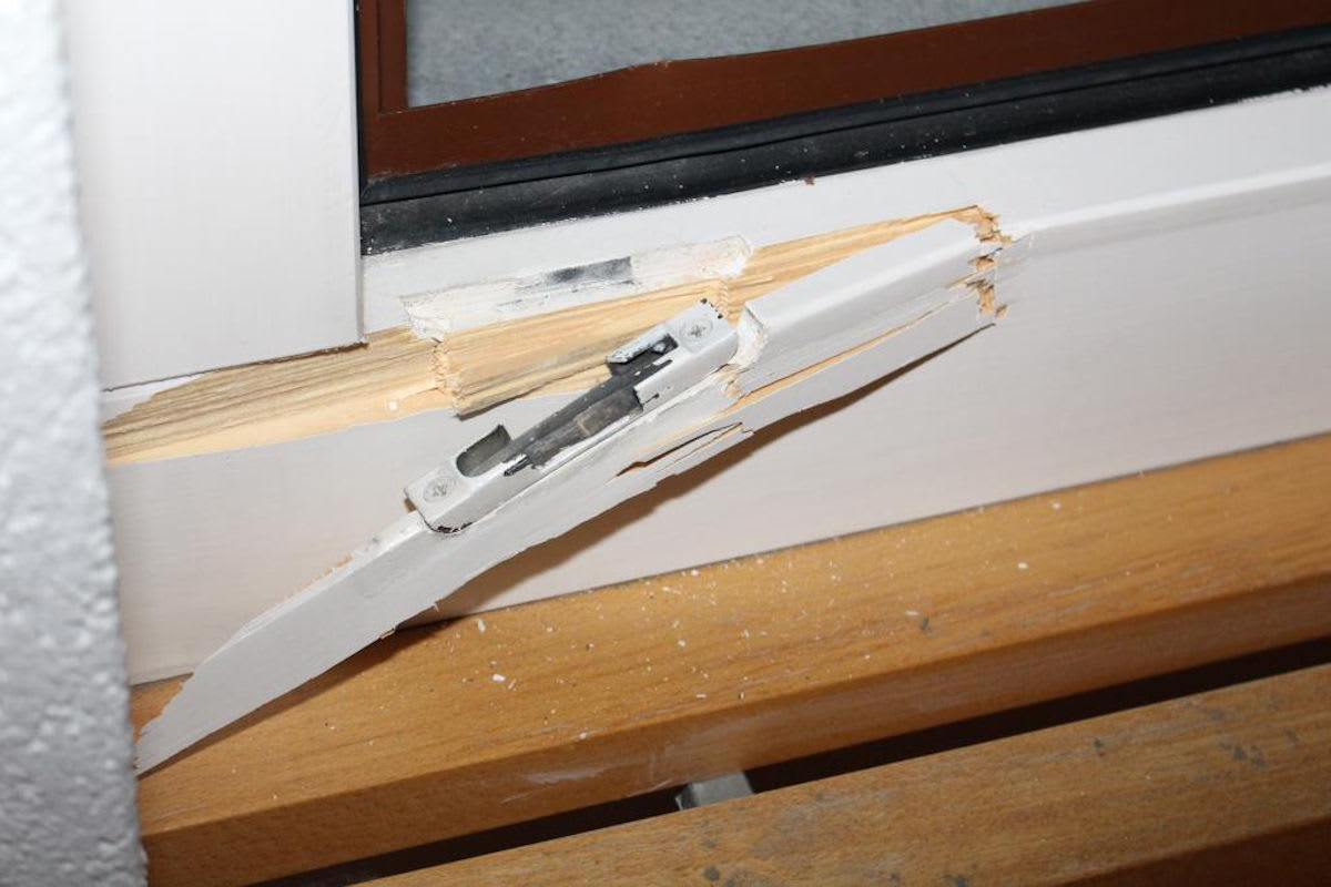 Bei Einbruch in Schwanden GL – Täter von Bewohner überrascht