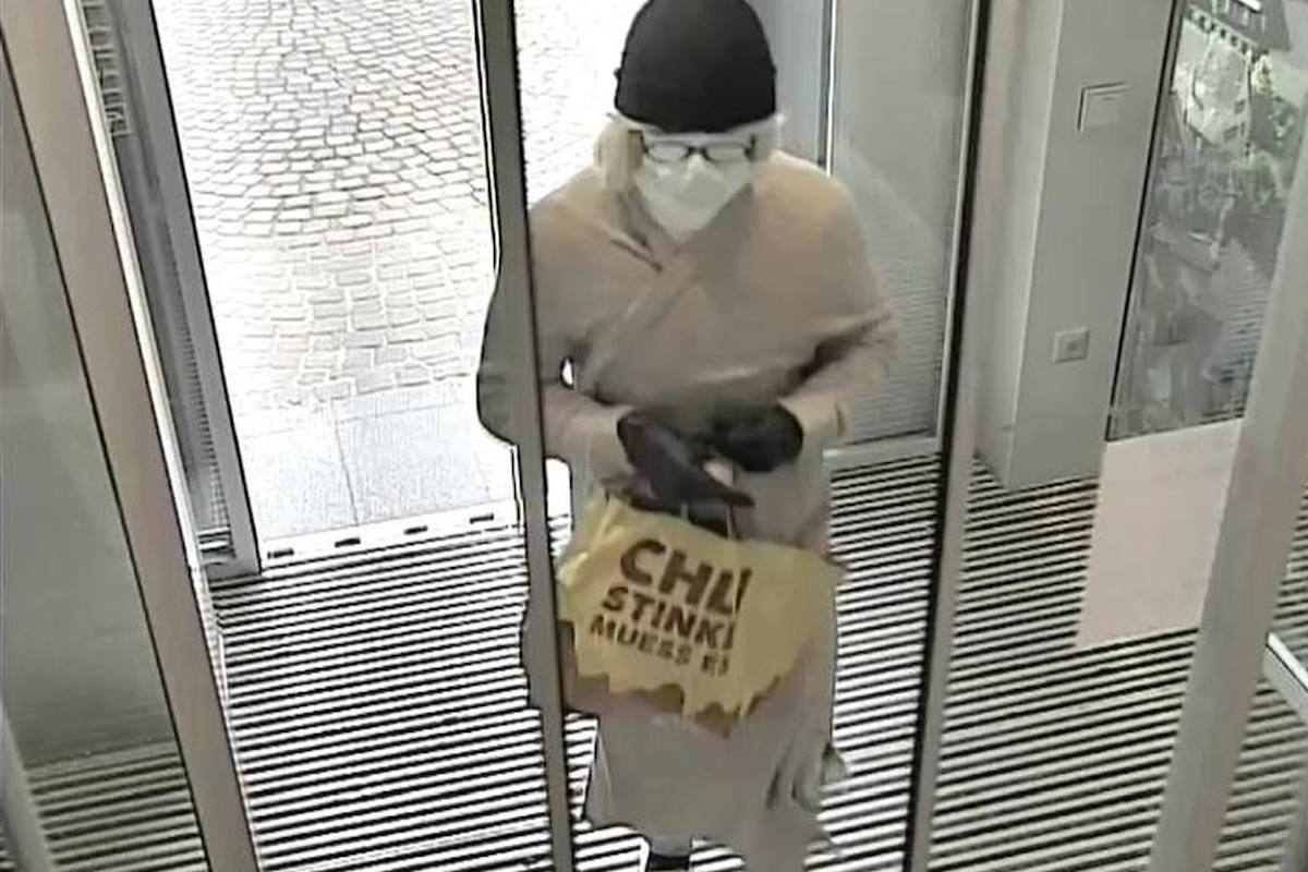 Muttenz BL – Bewaffneter Raubüberfall auf Bankfiliale