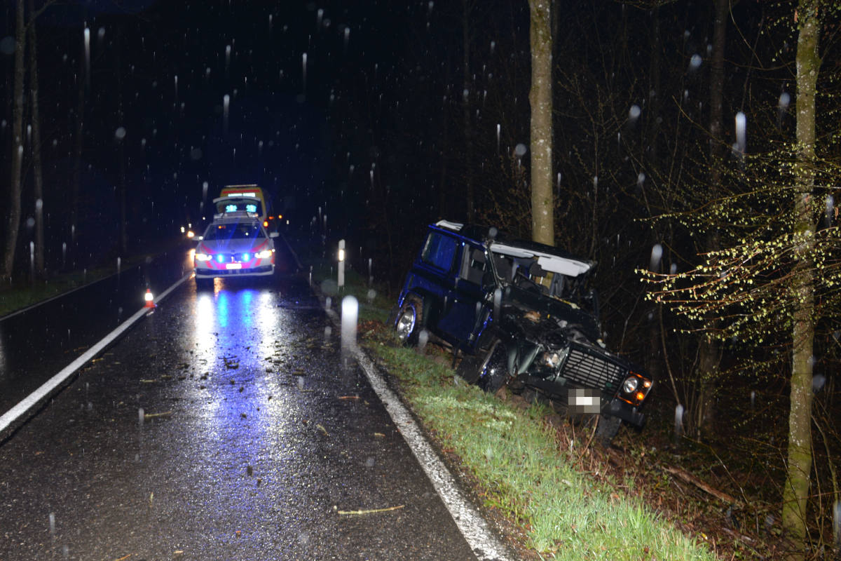 Gretzenbach SO - Automobilist wird bei Selbstunfall verletzt