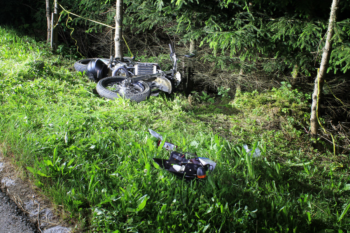 Haslen AI - Junger Motorradlenker verunfallt