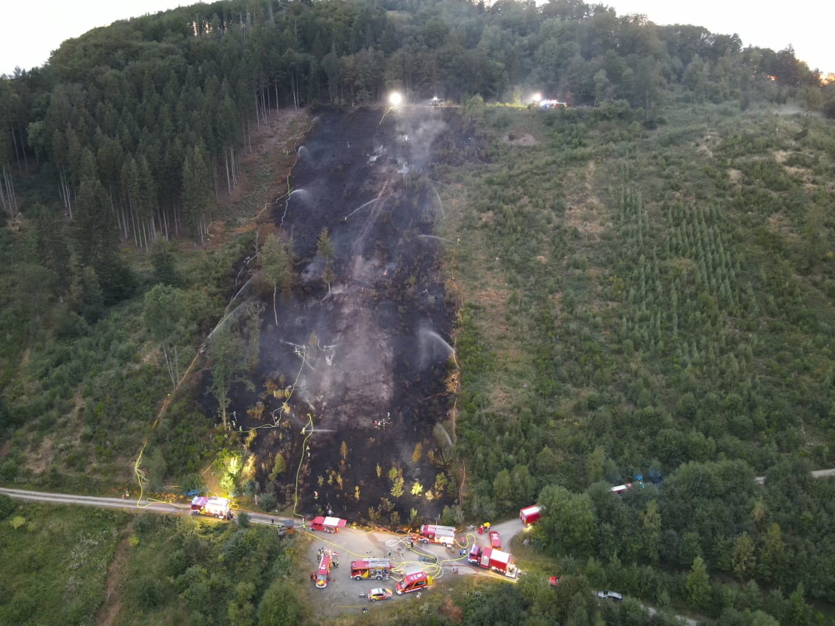 Olsberg – Großbrand zerstört rund 26.000 Quadratmeter Waldfläche
