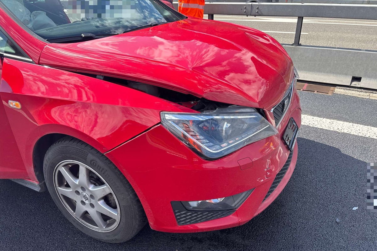 Niederurnen GL – Auffahrkollision auf A3 ohne Verletzte