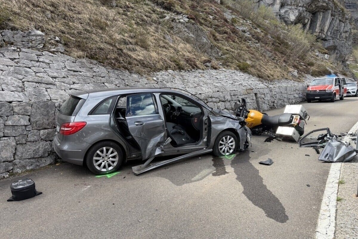 Spiringen UR – Heftiger Unfall auf Klausenstrasse