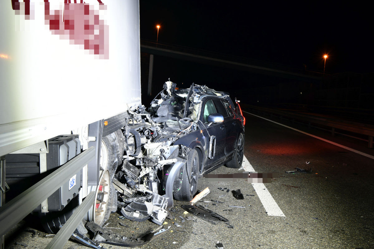 A3 Mumpf AG – Schwerer Unfall nach Überschlag fordert Todesopfer