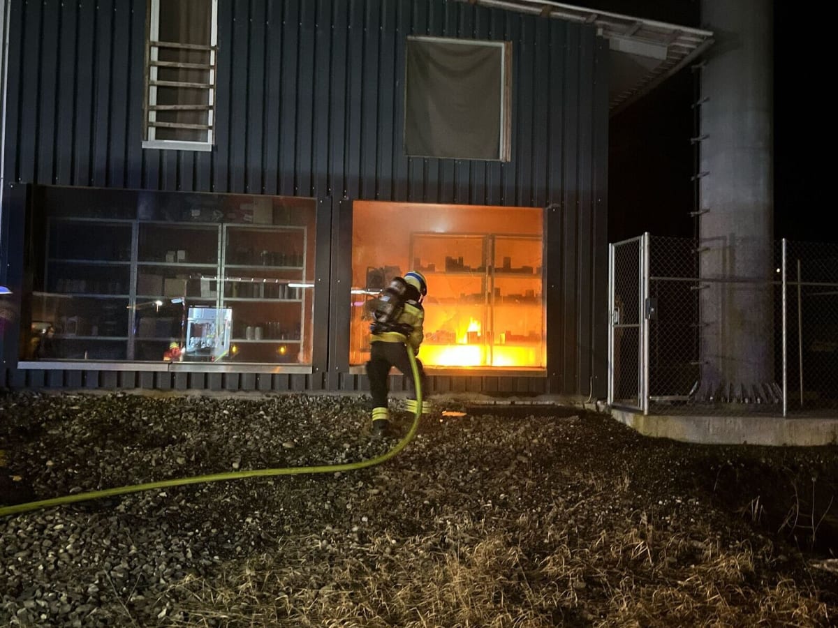Däniken SO - Brand in Autowerkstatt - War es Brandstiftung?