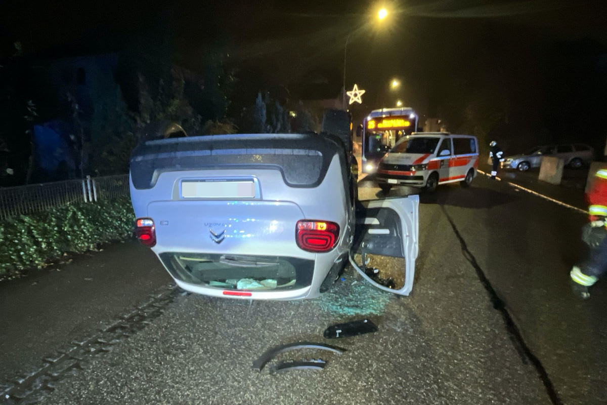 Bettlach SO – Bei Selbstunfall mit parkiertem Auto kollidiert
