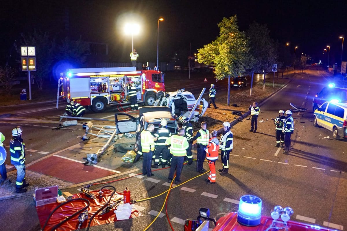 Heidenheim – Mehrere Verletzte bei schwerem Kreuzungsunfall
