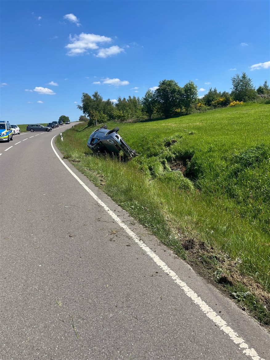 Marienheide – 26-Jähriger bei Unfall mit Überschlag verletzt