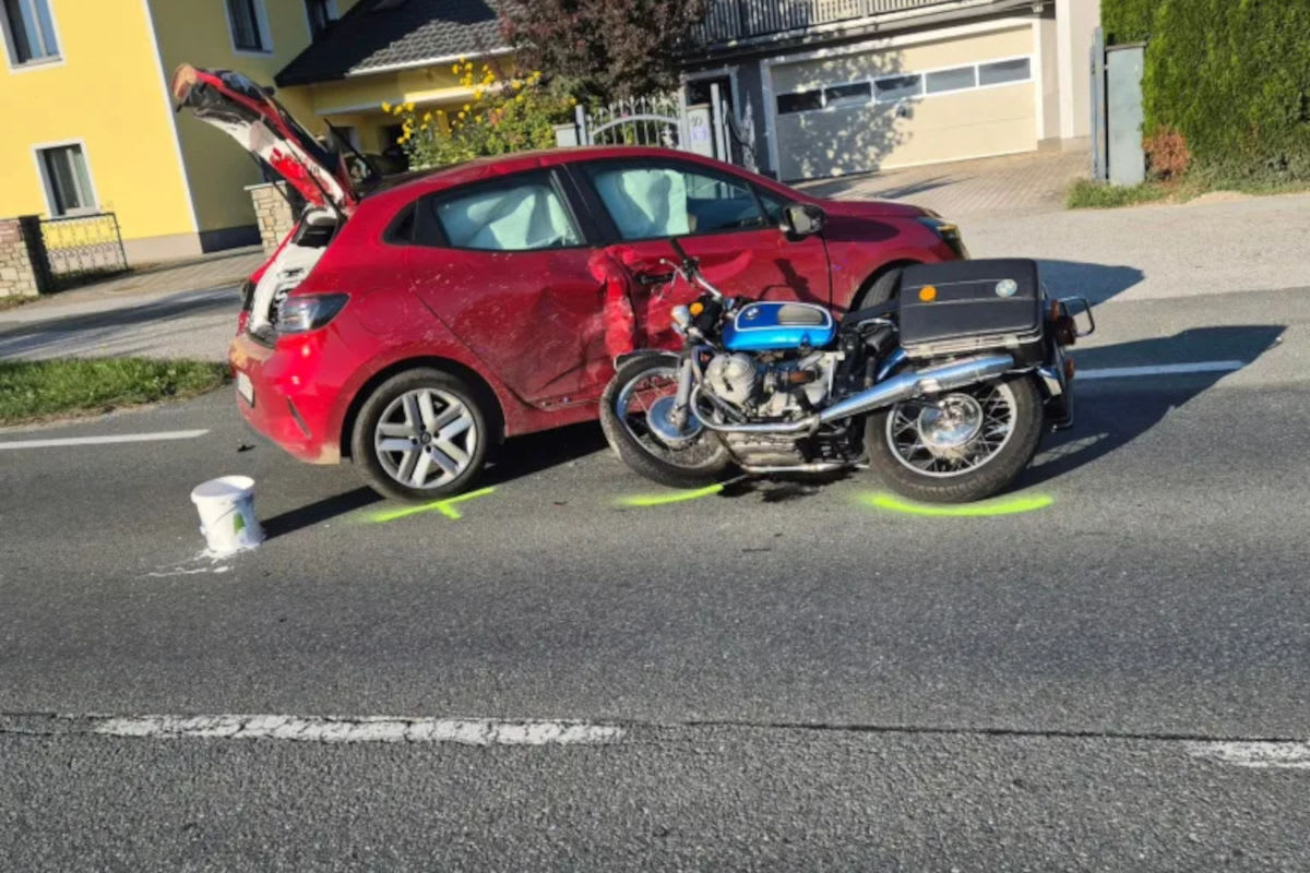 Straßwalchen – Drei Verletzte bei Unfall mit Motorrad