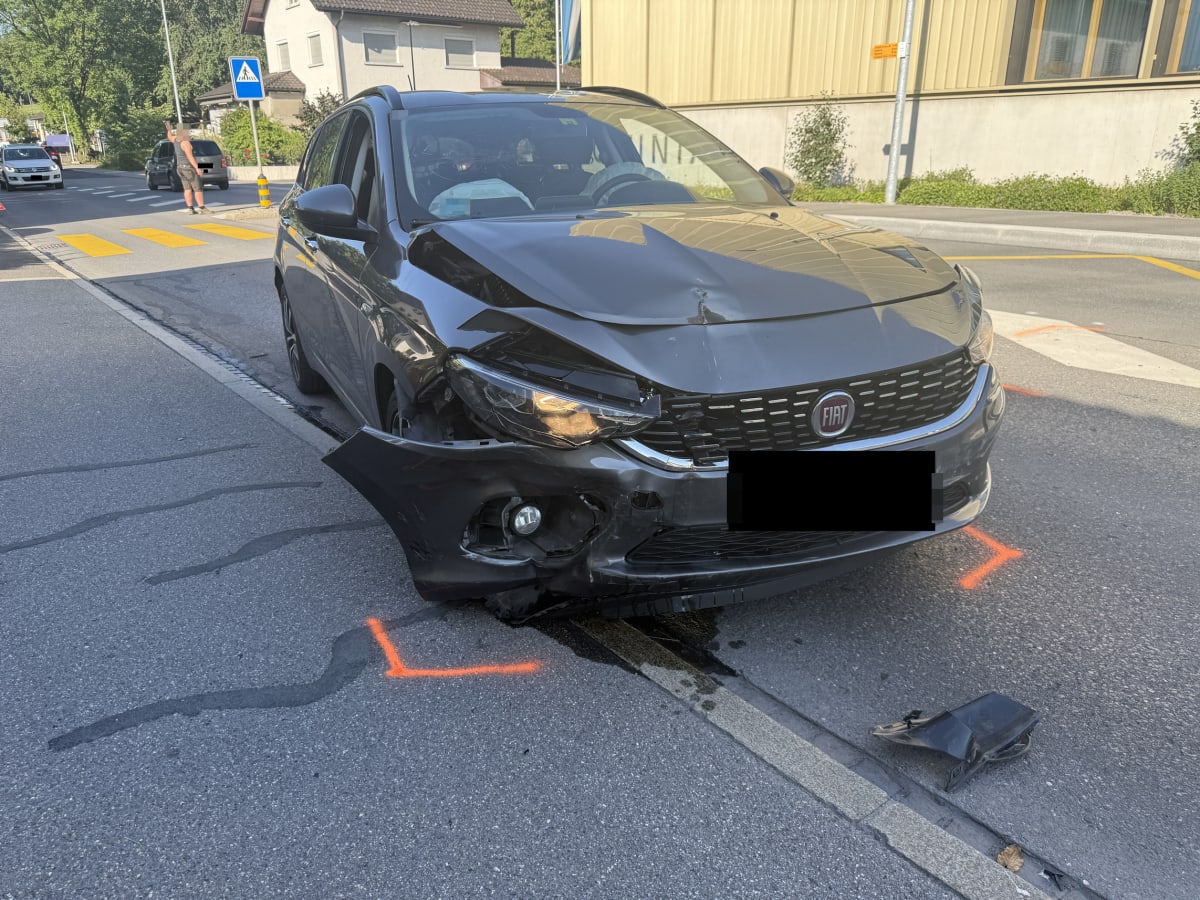 Nendeln FL – Wendemanöver endet mit Unfall