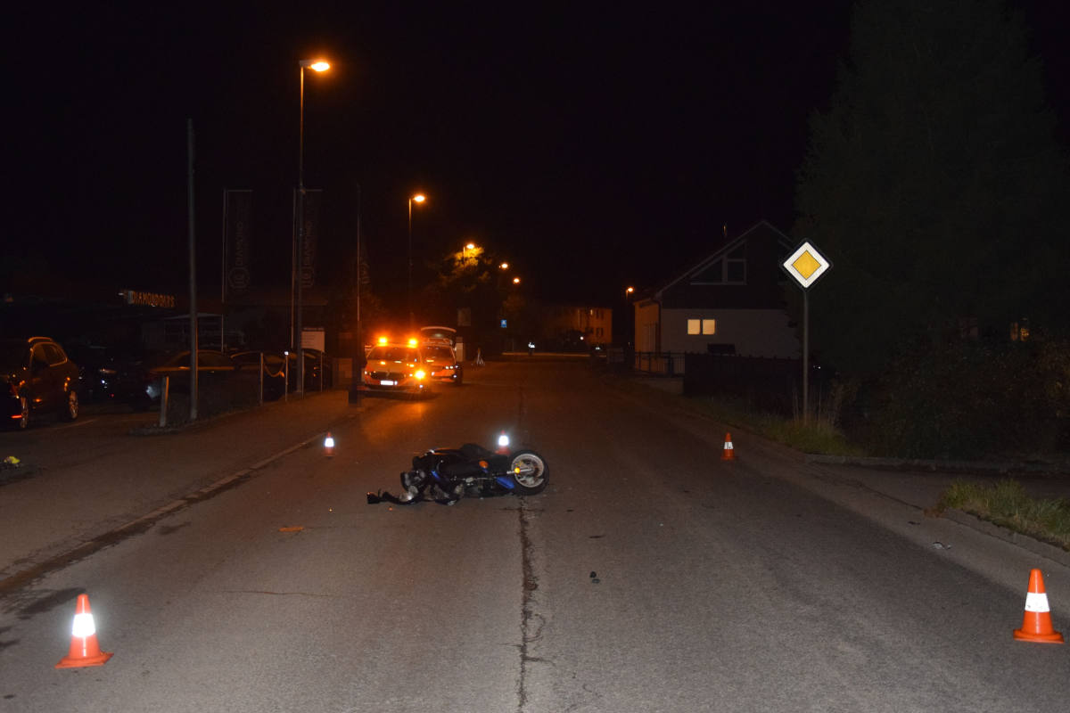 Neuendorf SO – Motorradlenkerin wird bei Kollision schwer verletzt
