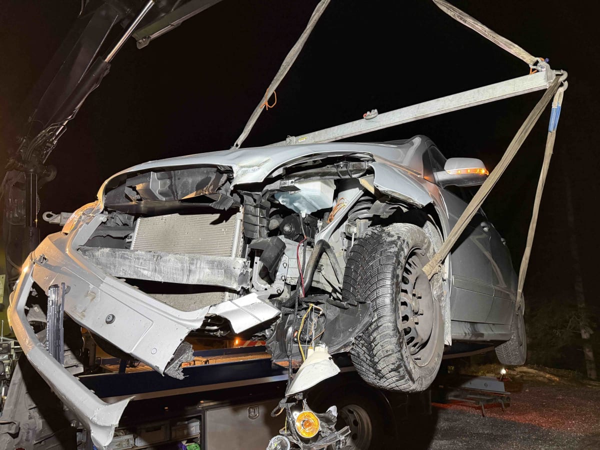 Voiture détruite à Reute après l'embardée d'une conductrice de 20 ans
