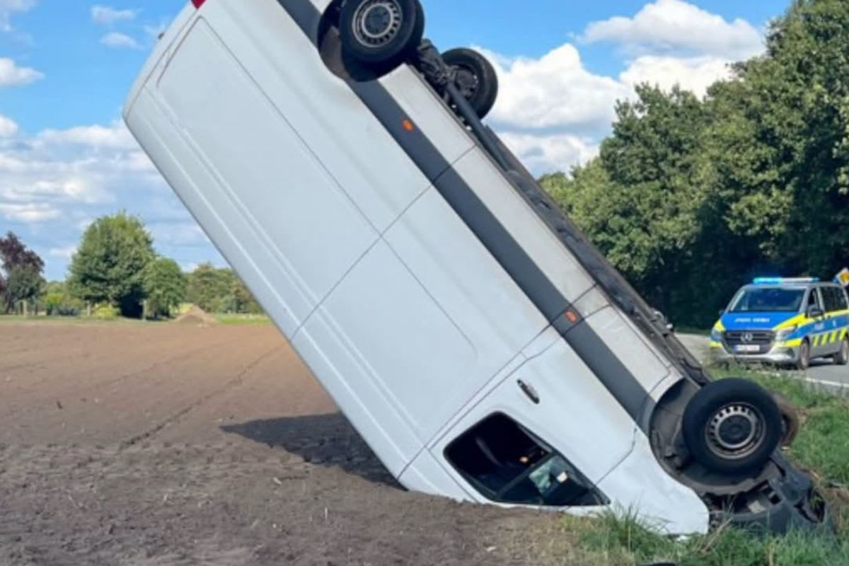 Borken – Spektakulärer Unfall mit Transporter