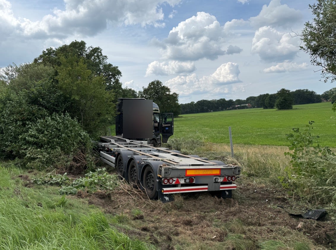 Elsdorf – Unfall von Sattelzug nach Reifenplatzer auf A1