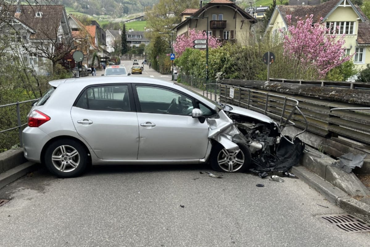 Sissach BL – Brücke nach Unfall gesperrt
