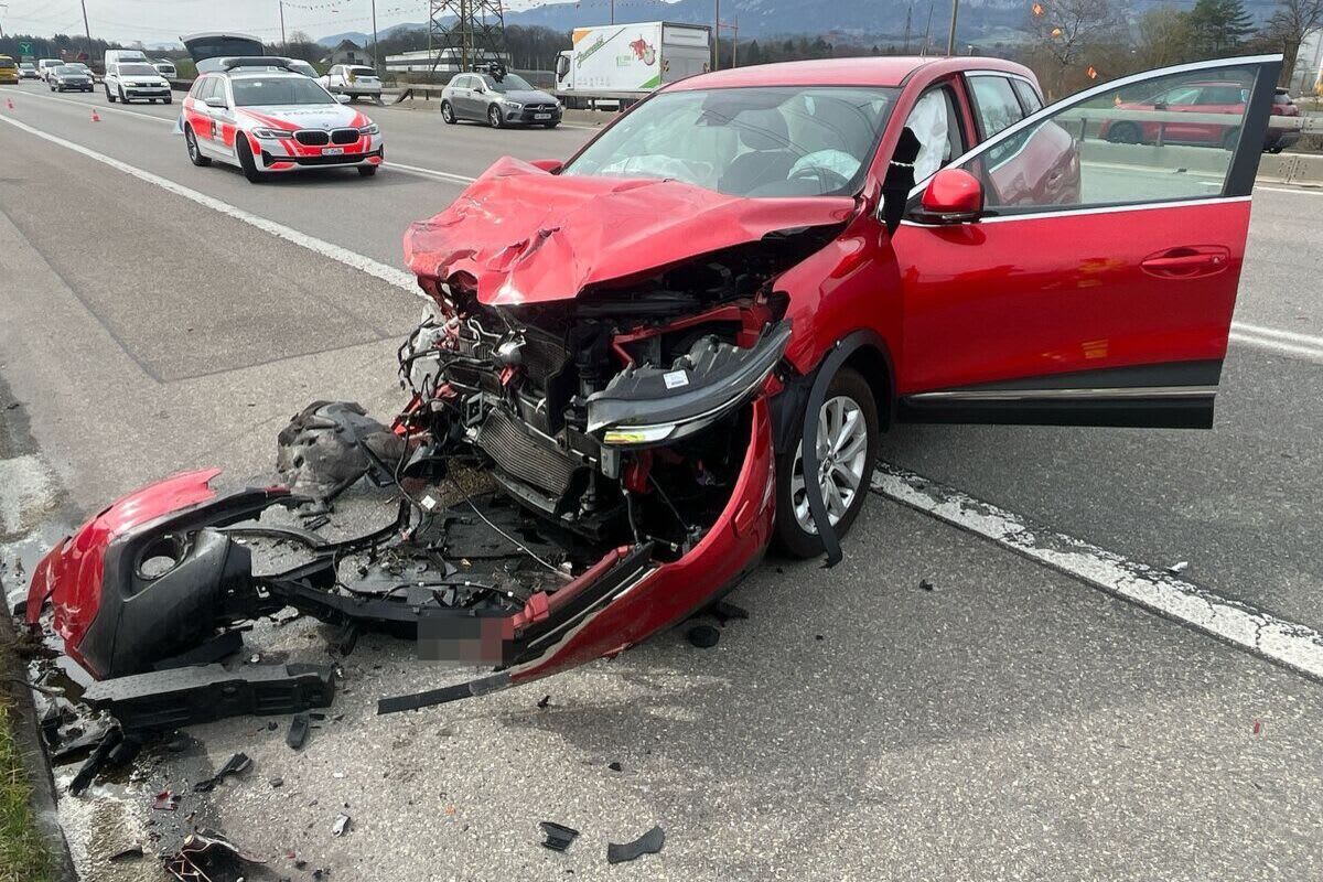 Auffahrunfall auf der A1 bei Flumenthal SO 