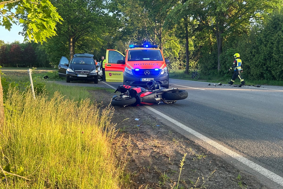 Hude – Motorradfahrer bei Unfall mit Trecker-Anhänger verletzt