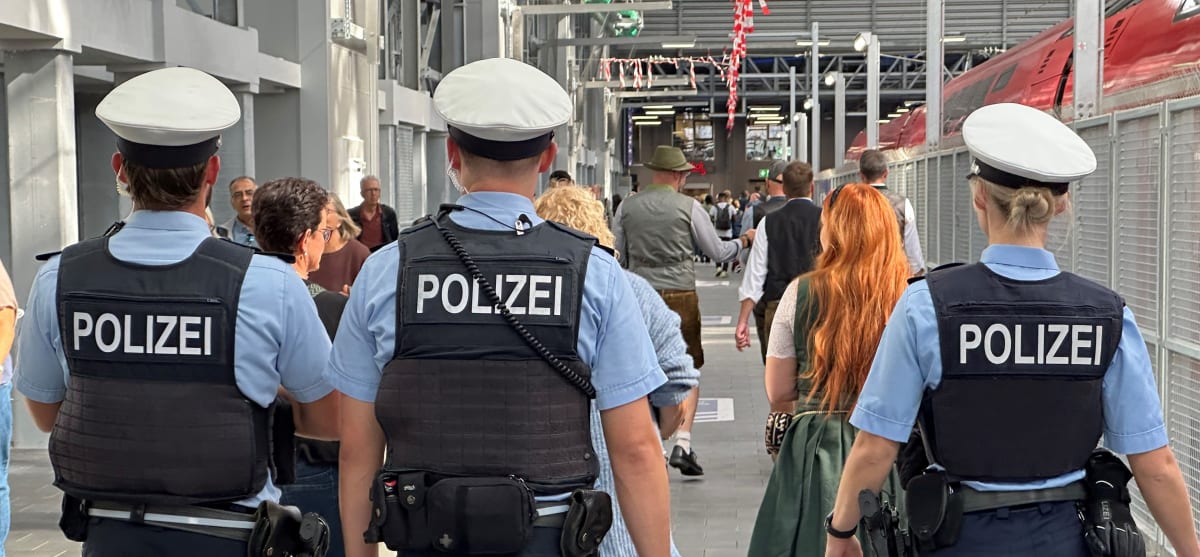 Wiesn-Bilanz – Weniger Straftaten, mehr Angriffe auf Polizei