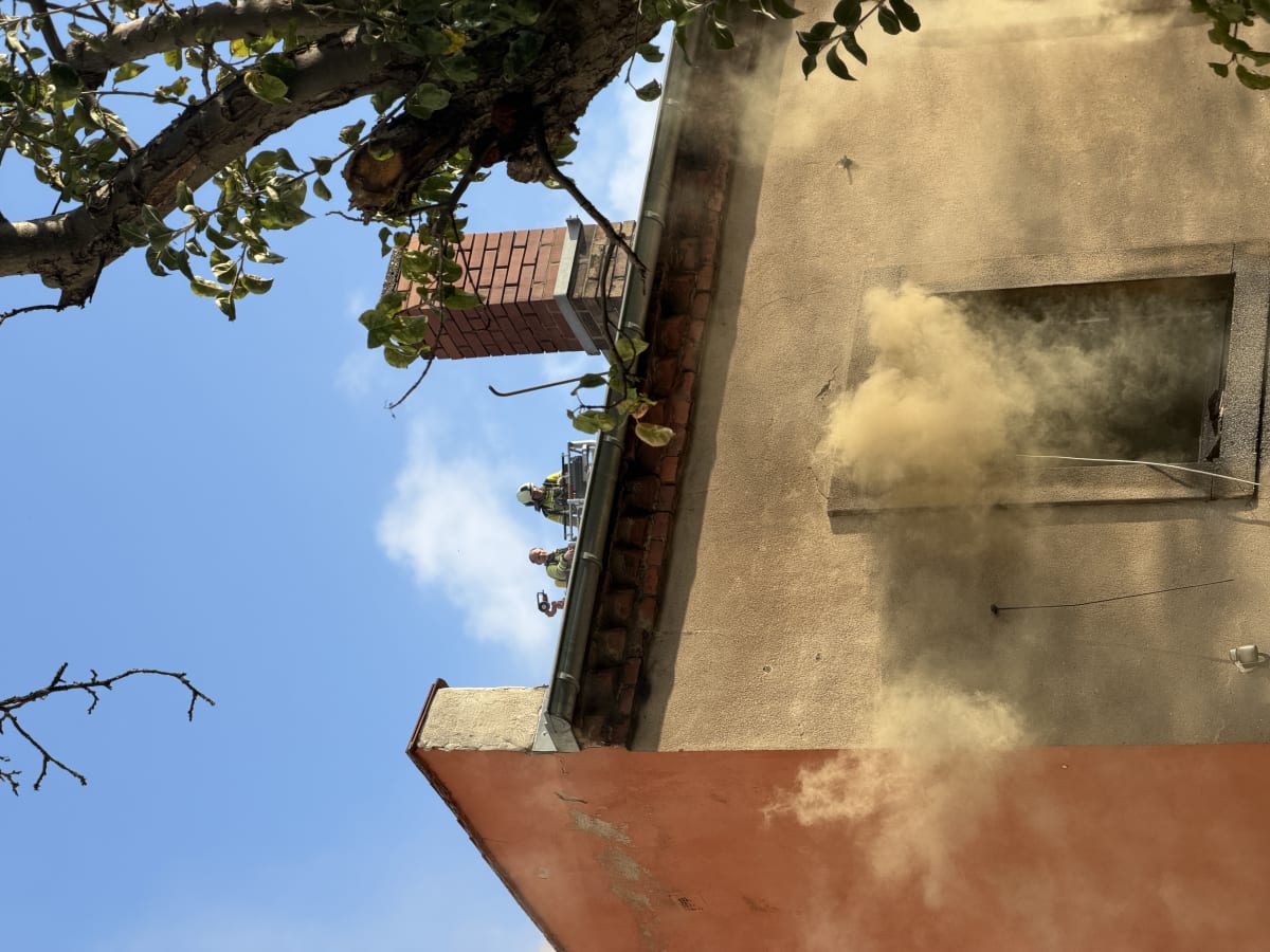 Dresden – Ein Toter nach Brand in Wohnhaus