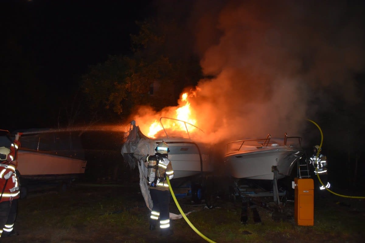 Bellach SO - Mehrere Boote durch Brand beschädigt