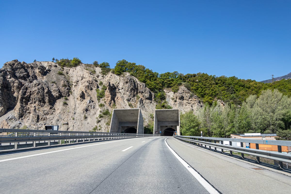 Tunnelarbeiten bei Sierre VS – A9 nachts gesperrt