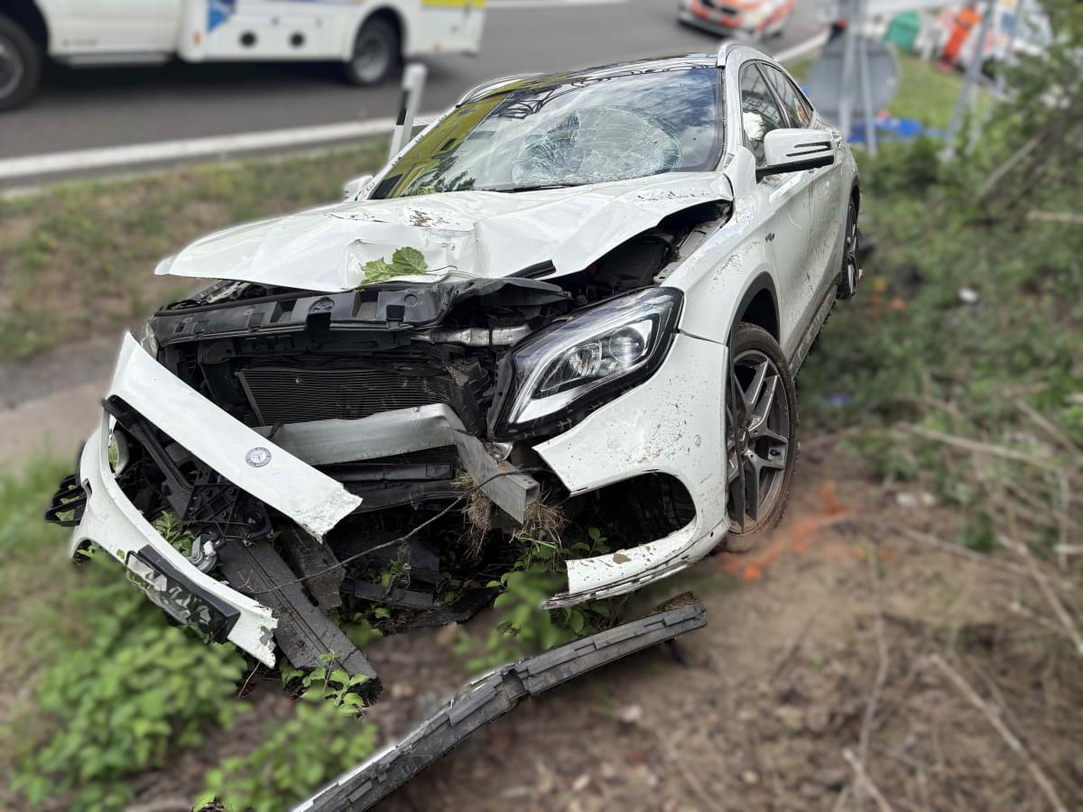 St.Gallen – 82-Jähriger verunfallt – medizinisches Problem vermutet