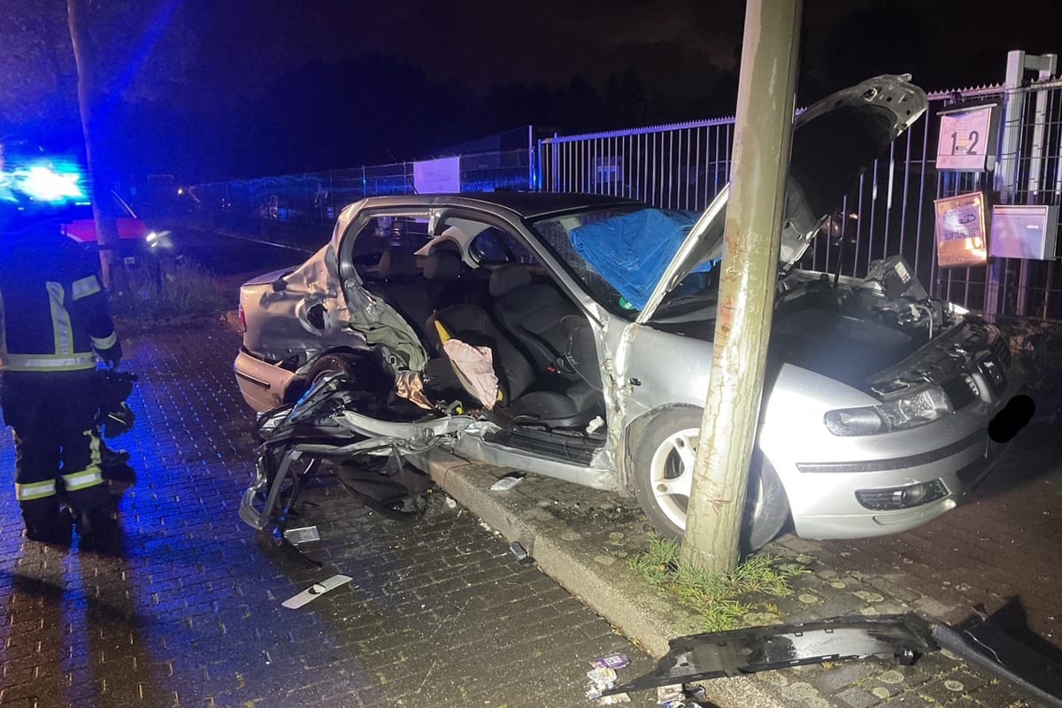 Dortmund – Beifahrer nach Unfall schwer verletzt eingeklemmt