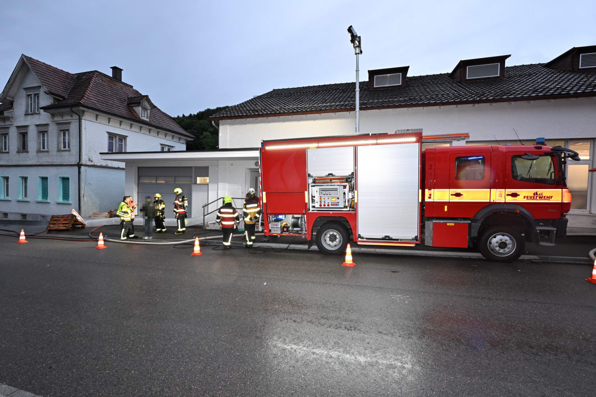 Gähwil SG – Chemische Reaktion löst Feuerwehreinsatz aus