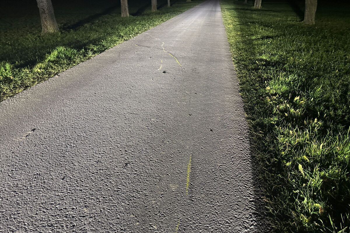 Näfels GL – Zweiradfahrer flüchtet nach Unfall
