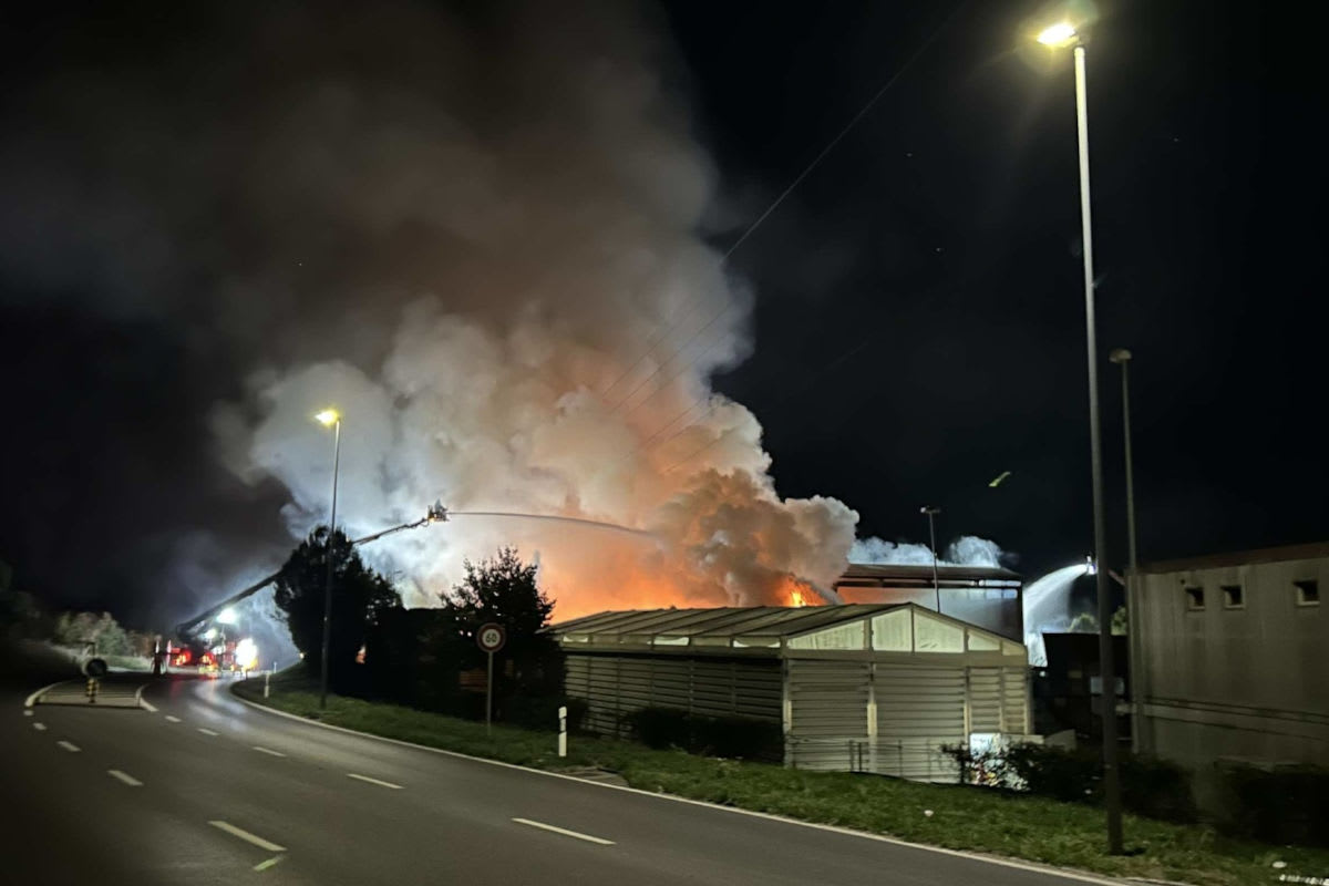 Murten FR – Brand in Recyclingzentrum