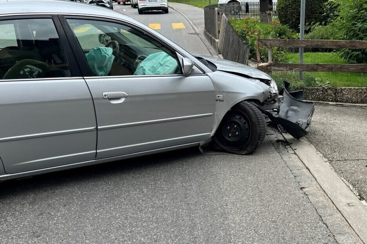 Unfall in Appenzell AI – 68-Jährige kollidiert mit Gartenzaun