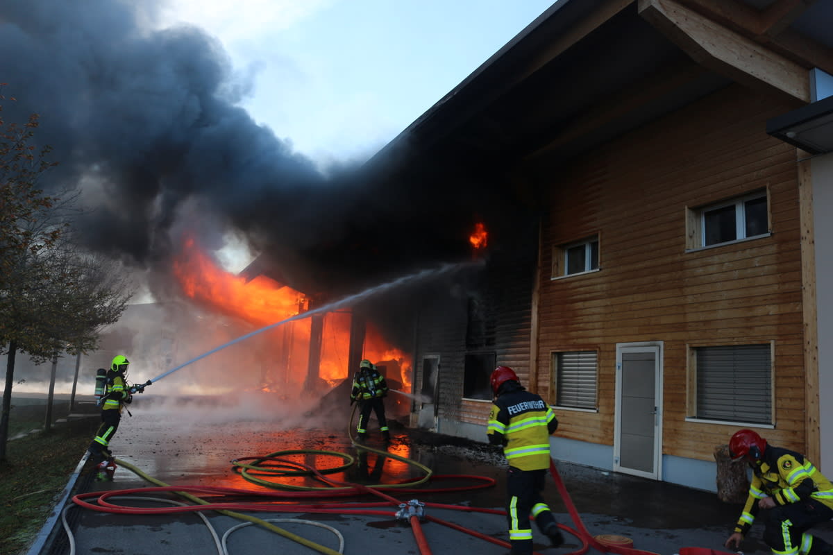 Haseln AI – Enormer Sachschaden nach Brand einer Werkstatt 