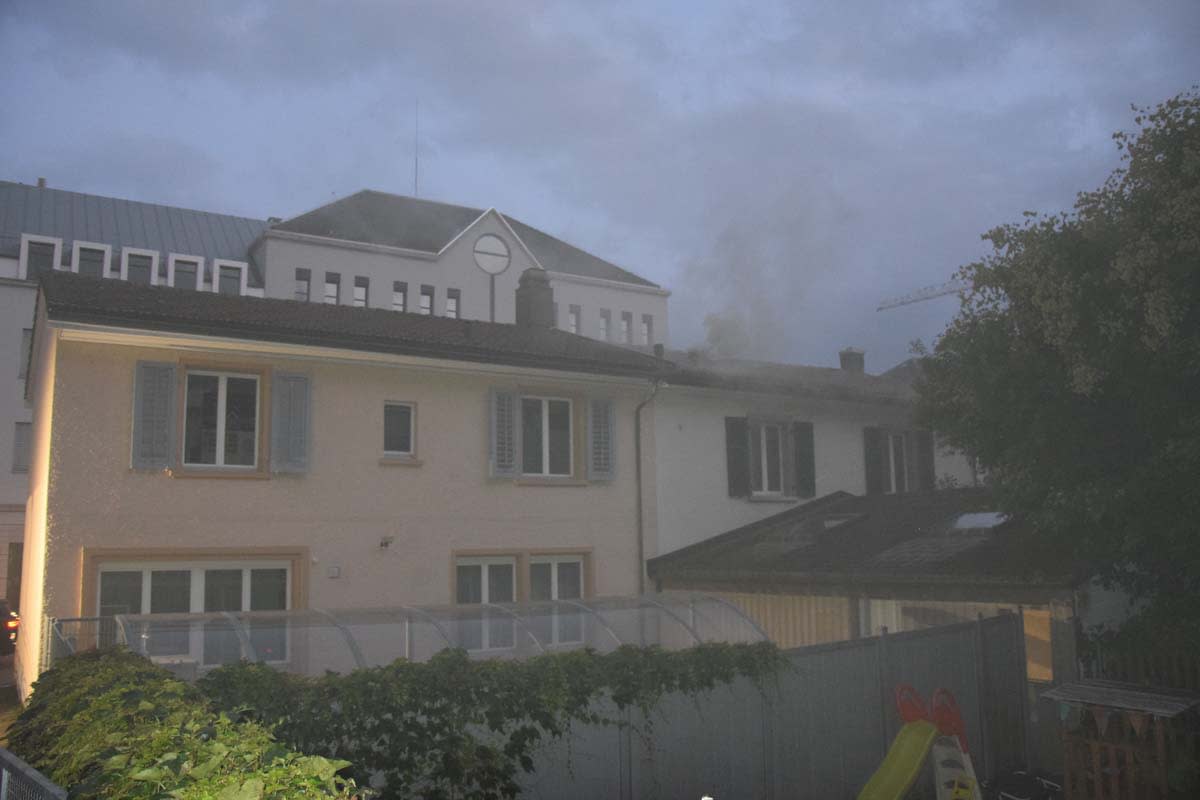 Solothurn - Eingeschaltete Herdplatte führte zu starker Rauchentwicklung in Geschäftsliegenschaft