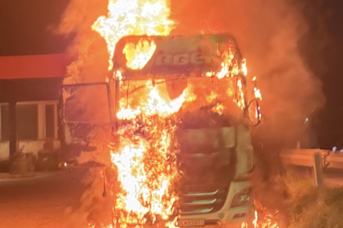 Achenkirch – Lkw in Brand geraten