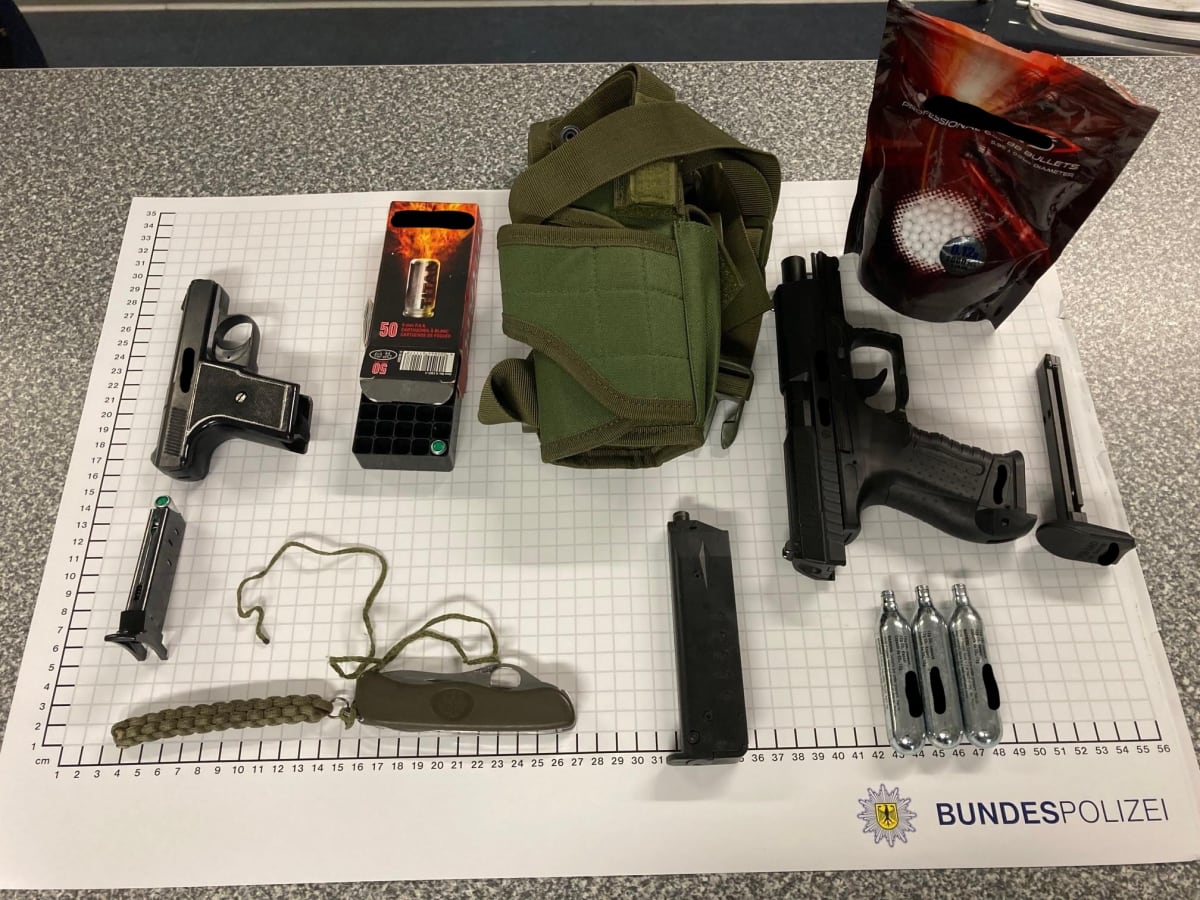 Herne – Falscher Soldat mit Waffen am Bahnhof