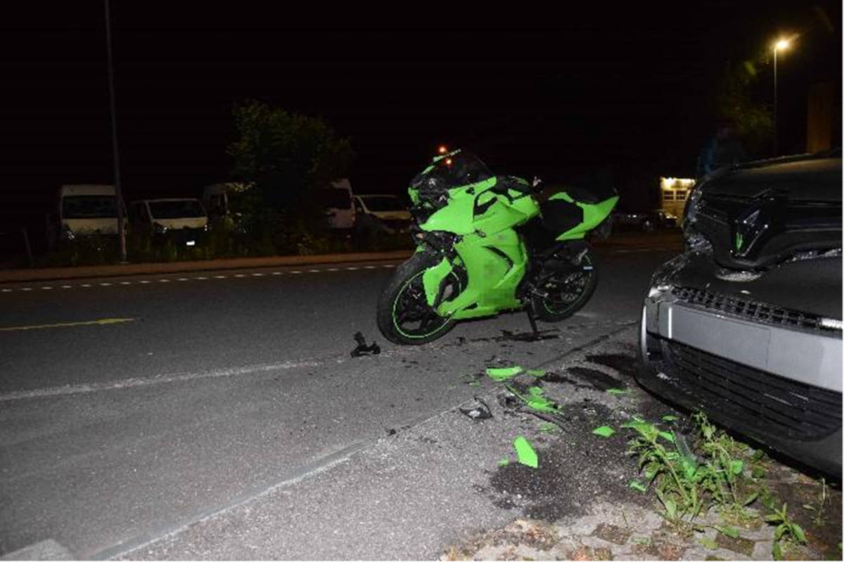 Stadt SO - Selbstunfall mit Motorrad, zwei Personen verletzt 