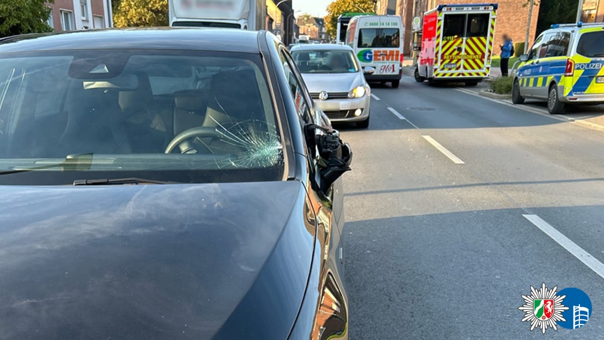 Oberhausen – Fußgänger von Auto erfasst und verletzt