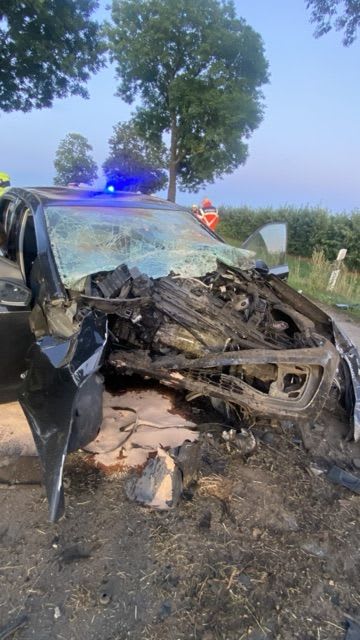 Jork – 30-jähriger Autofahrer bei Unfall tödlich verletzt