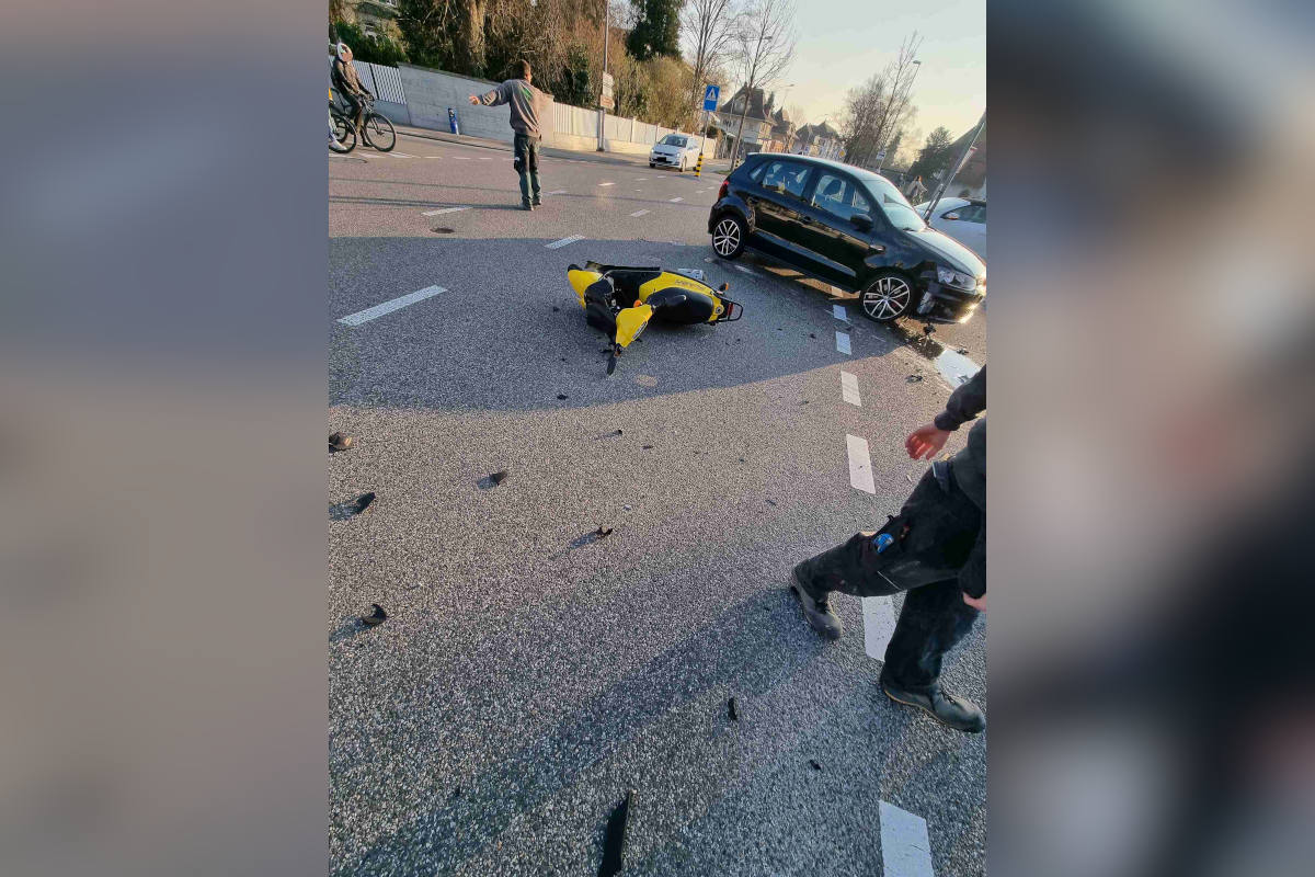 Stadt Solothurn – Rollerfahrer von Auto erfasst und verletzt