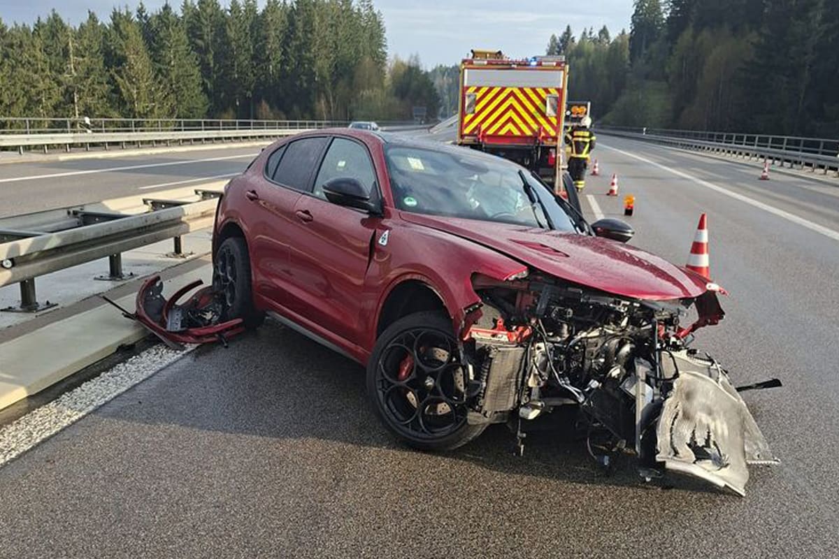 Schleusingen – Autofahrer bei Aquaplaning-Unfall schwer verletzt