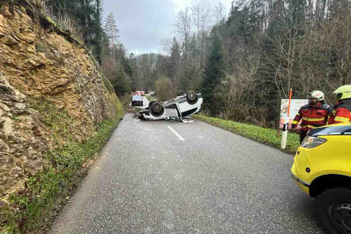 Grindel SO – Bei Überholmanöver verunfallt